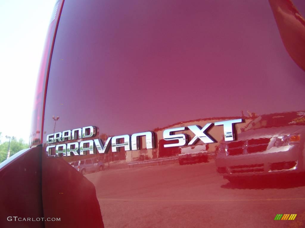 2008 Grand Caravan SXT - Inferno Red Crystal Pearl / Dark Slate/Light Shale photo #3