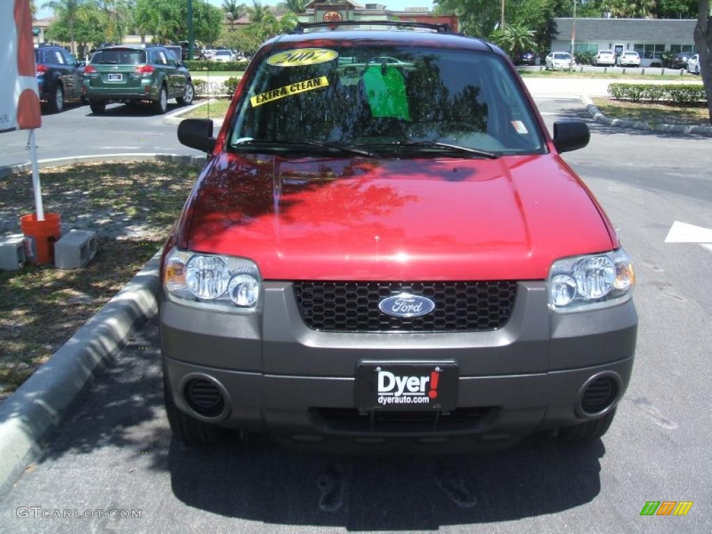 2007 Escape XLS - Red / Medium/Dark Flint photo #2