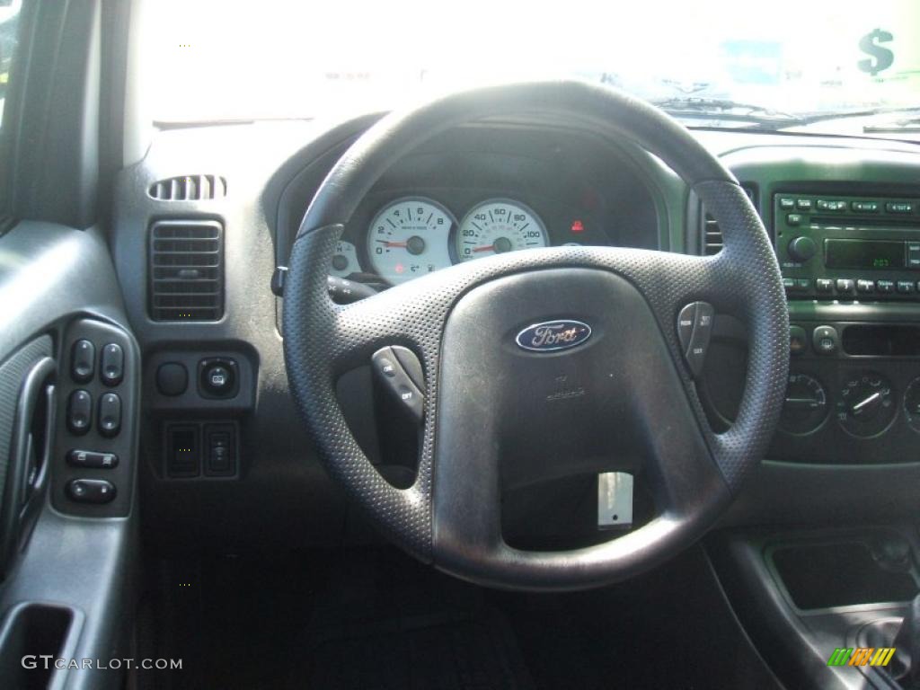 2007 Escape XLS - Red / Medium/Dark Flint photo #12