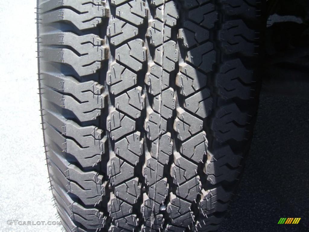 2007 Escape XLS - Red / Medium/Dark Flint photo #16