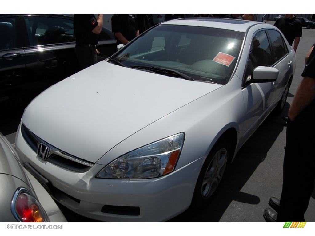 2006 Accord EX Sedan - Taffeta White / Ivory photo #3