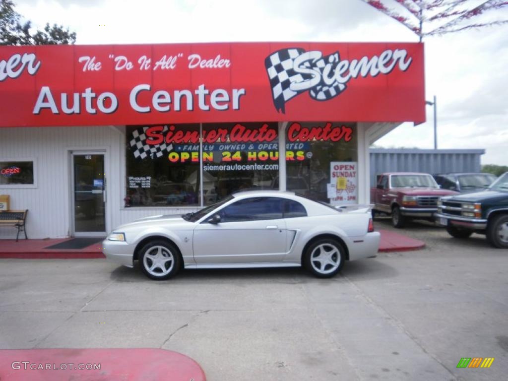 1999 Mustang GT Coupe - Silver Metallic / Dark Charcoal photo #2