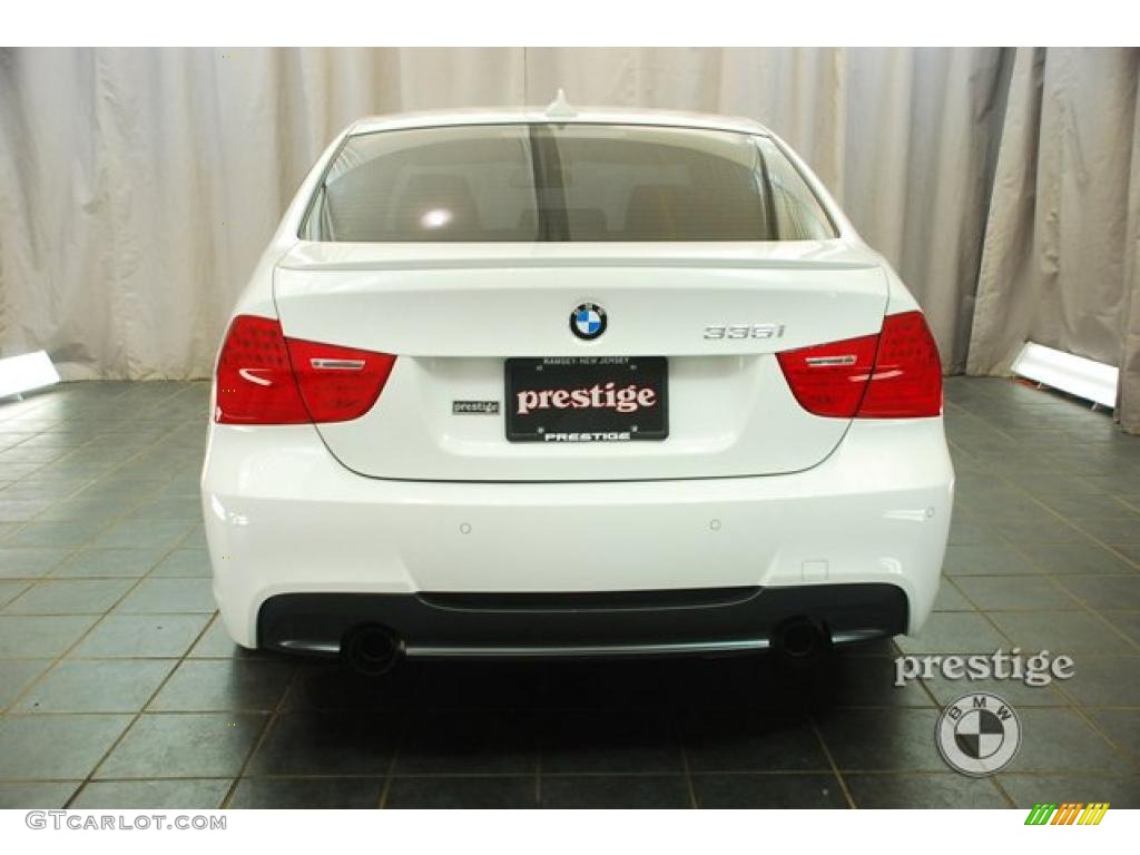 2010 3 Series 335i Sedan - Alpine White / Black photo #3