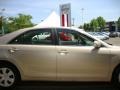 Desert Sand Mica - Camry LE Photo No. 22