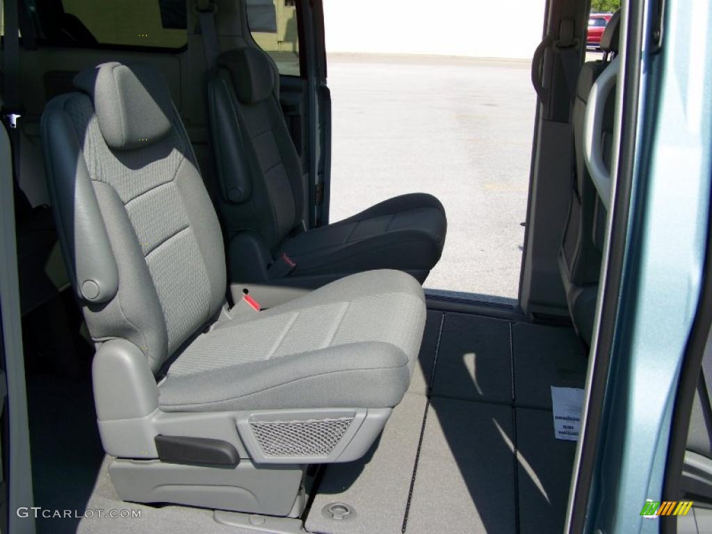 2010 Town & Country LX - Clearwater Blue Pearl / Medium Slate Gray/Light Shale photo #11