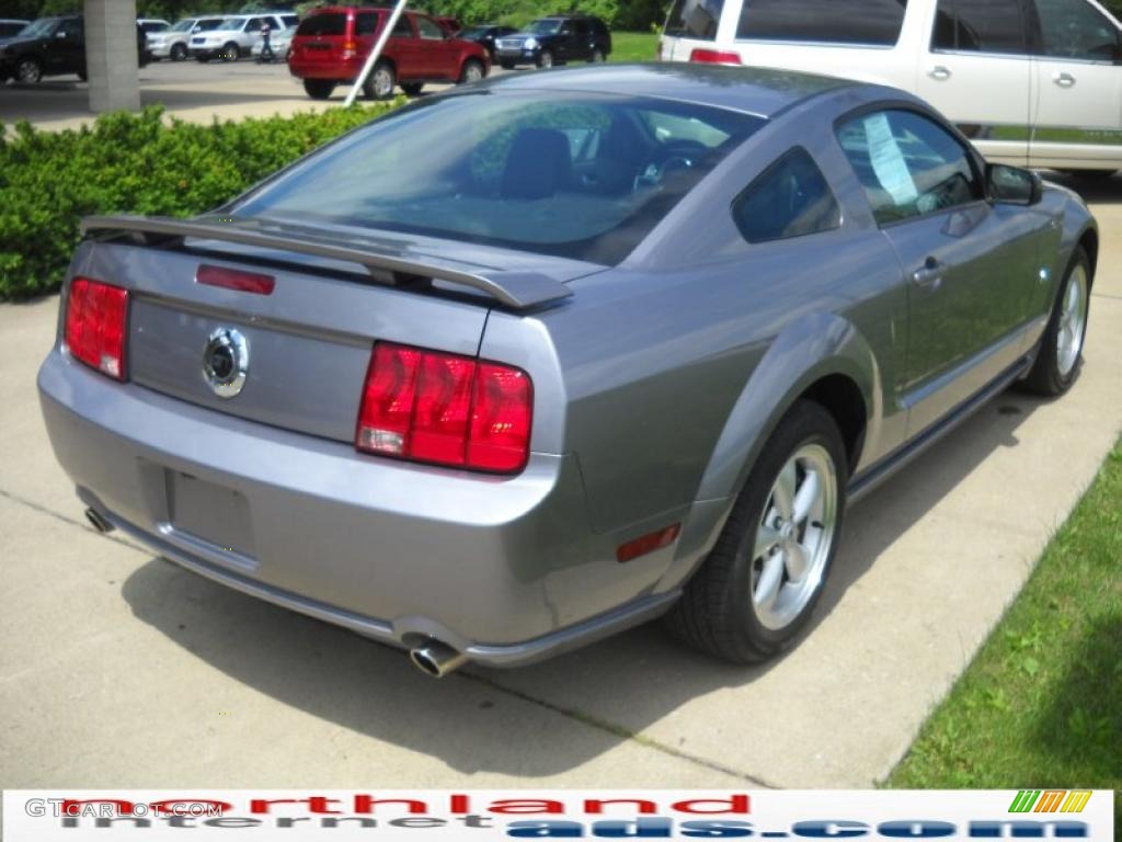 2007 Mustang GT Premium Coupe - Tungsten Grey Metallic / Dark Charcoal photo #2