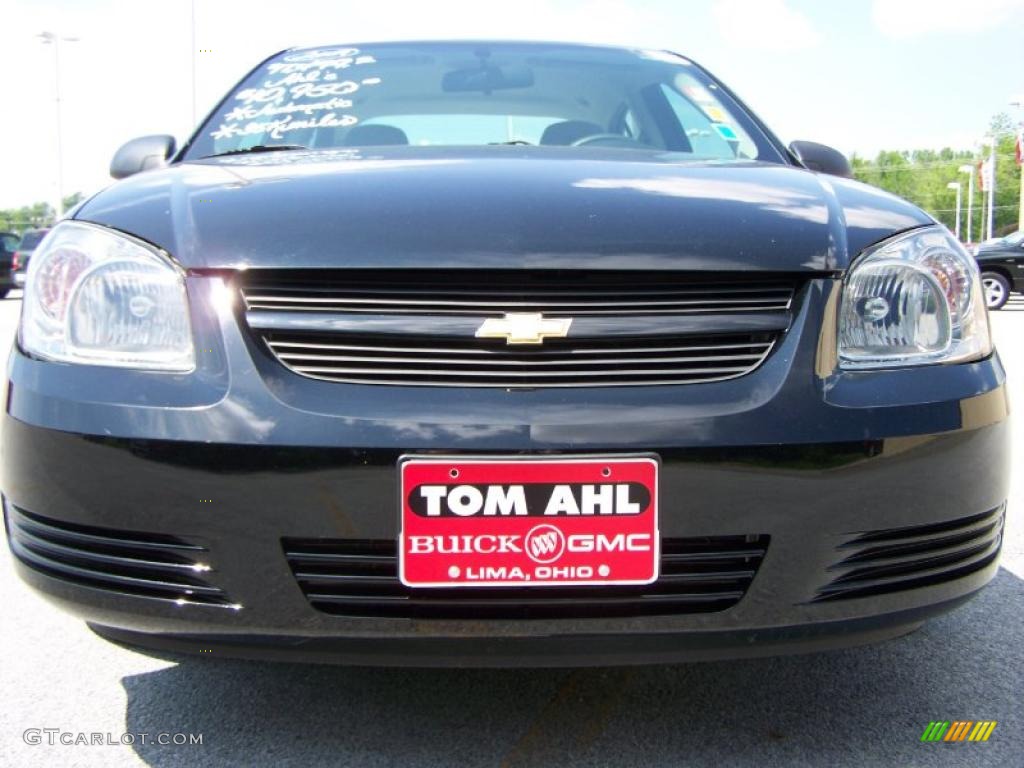 2009 Cobalt LS Sedan - Black / Gray photo #2