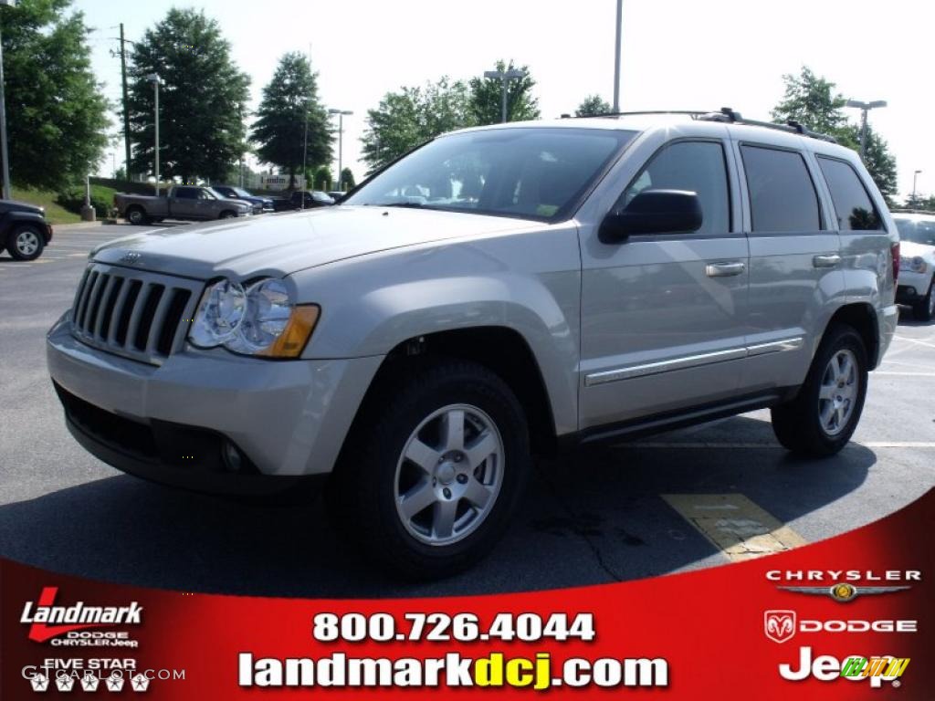 2010 Grand Cherokee Laredo - Light Graystone Pearl / Dark Slate Gray photo #1