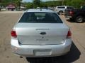 2008 Silver Frost Metallic Ford Focus SE Sedan  photo #3