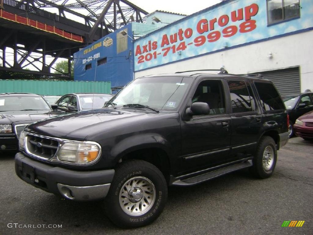 1999 Explorer XLT 4x4 - Black Clearcoat / Medium Graphite Grey photo #1