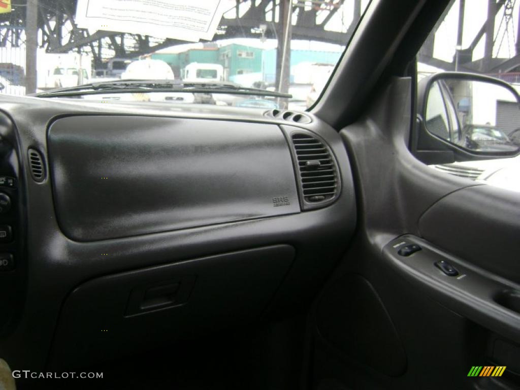 1999 Explorer XLT 4x4 - Black Clearcoat / Medium Graphite Grey photo #8