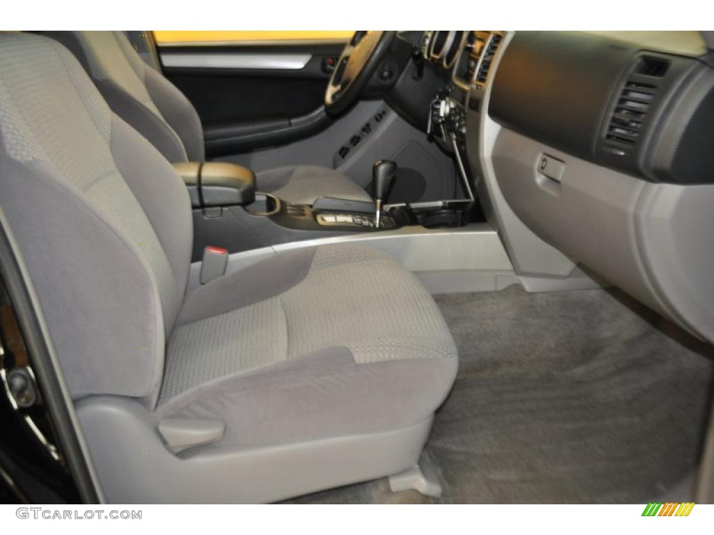2004 4Runner SR5 4x4 - Black / Stone photo #16