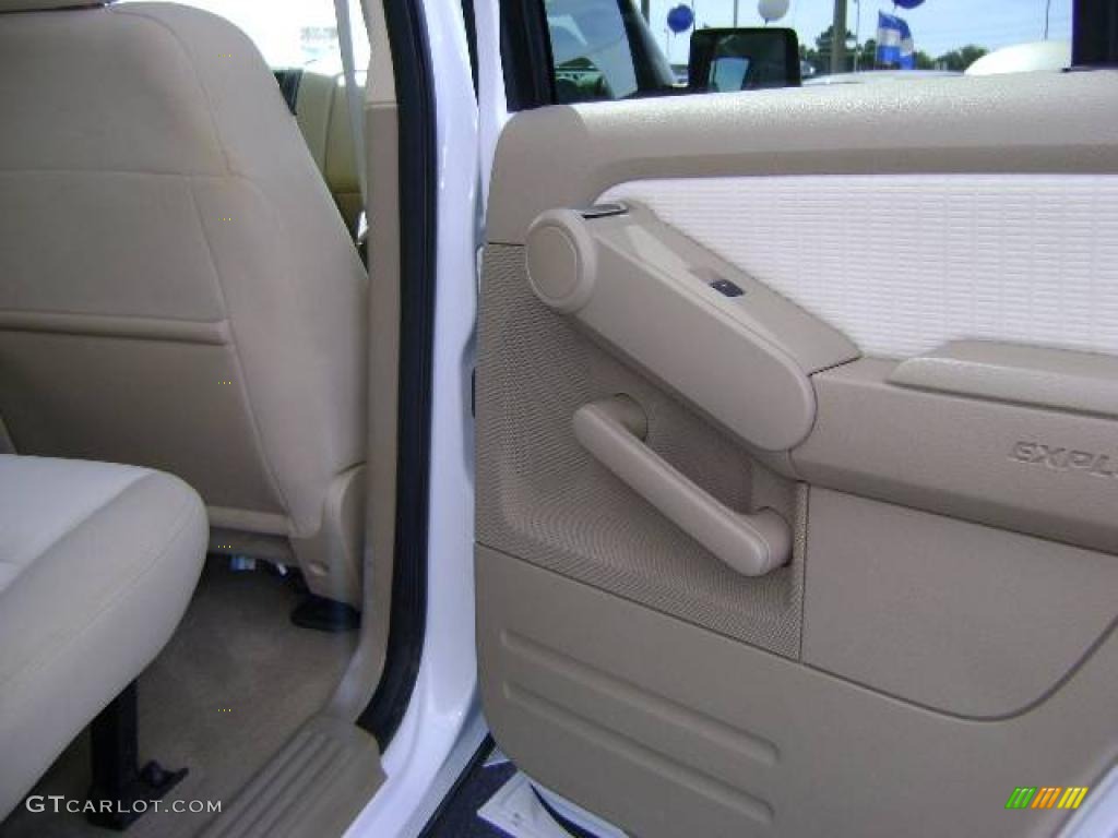 2007 Explorer XLT - White Sand Tri-Coat / Camel photo #23