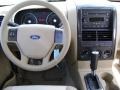 2007 White Sand Tri-Coat Ford Explorer XLT  photo #28