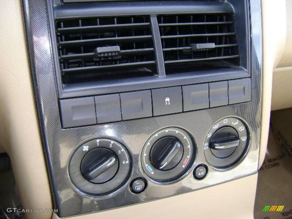 2007 Explorer XLT - White Sand Tri-Coat / Camel photo #32