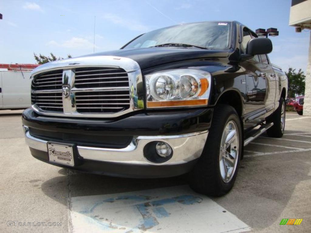 2006 Ram 1500 SLT Quad Cab - Brilliant Black Crystal Pearl / Medium Slate Gray photo #7