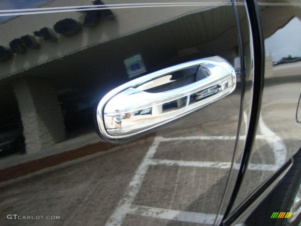 2006 Ram 1500 SLT Quad Cab - Brilliant Black Crystal Pearl / Medium Slate Gray photo #29
