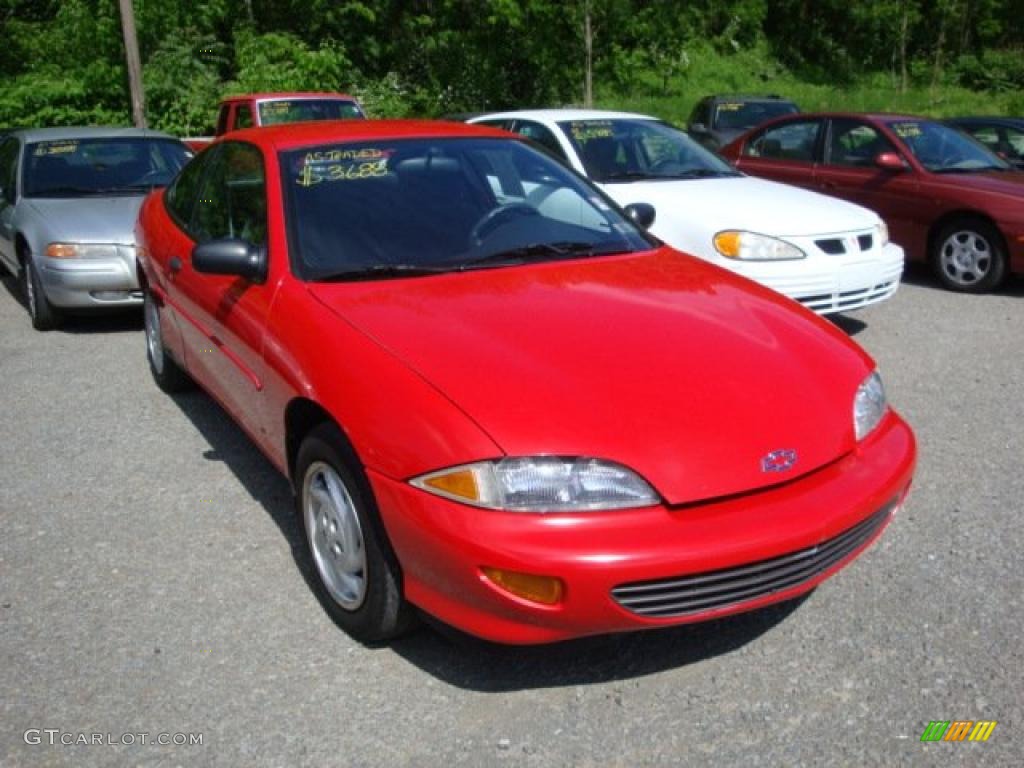 1995 Cavalier Coupe - Bright Red / Gray photo #1