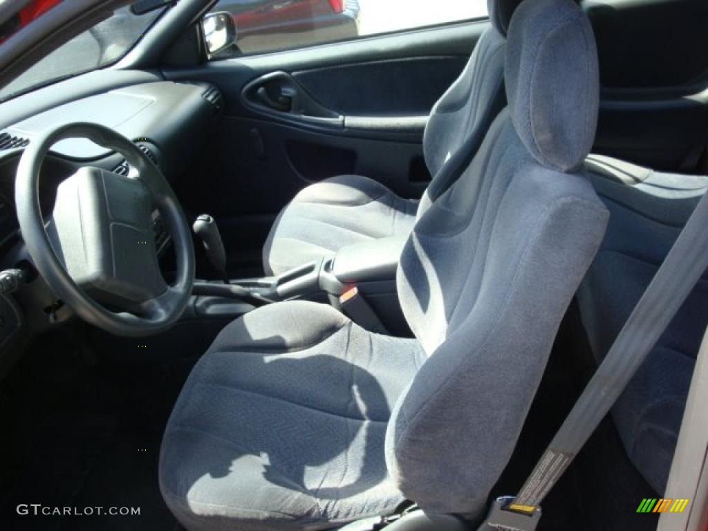 1995 Cavalier Coupe - Bright Red / Gray photo #9