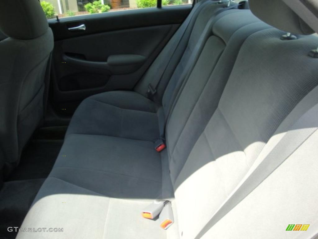 2006 Accord LX Sedan - Alabaster Silver Metallic / Gray photo #9