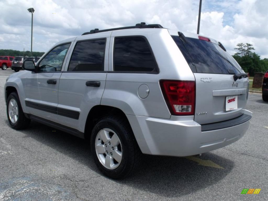2006 Grand Cherokee Laredo - Bright Silver Metallic / Medium Slate Gray photo #6