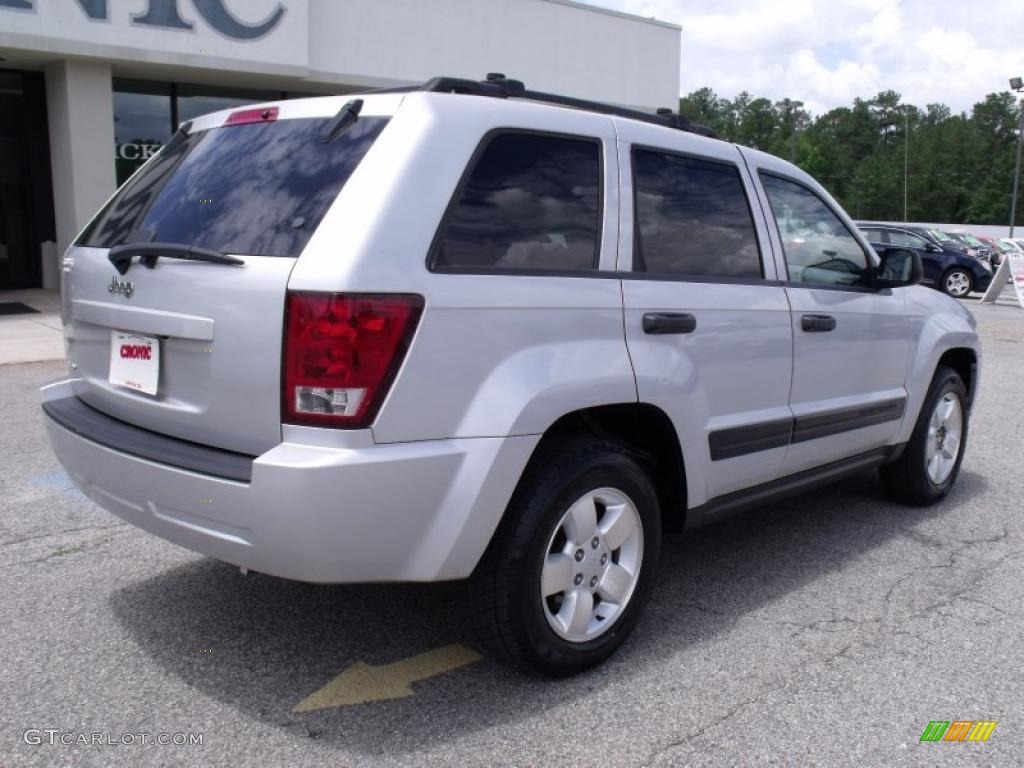 2006 Grand Cherokee Laredo - Bright Silver Metallic / Medium Slate Gray photo #8