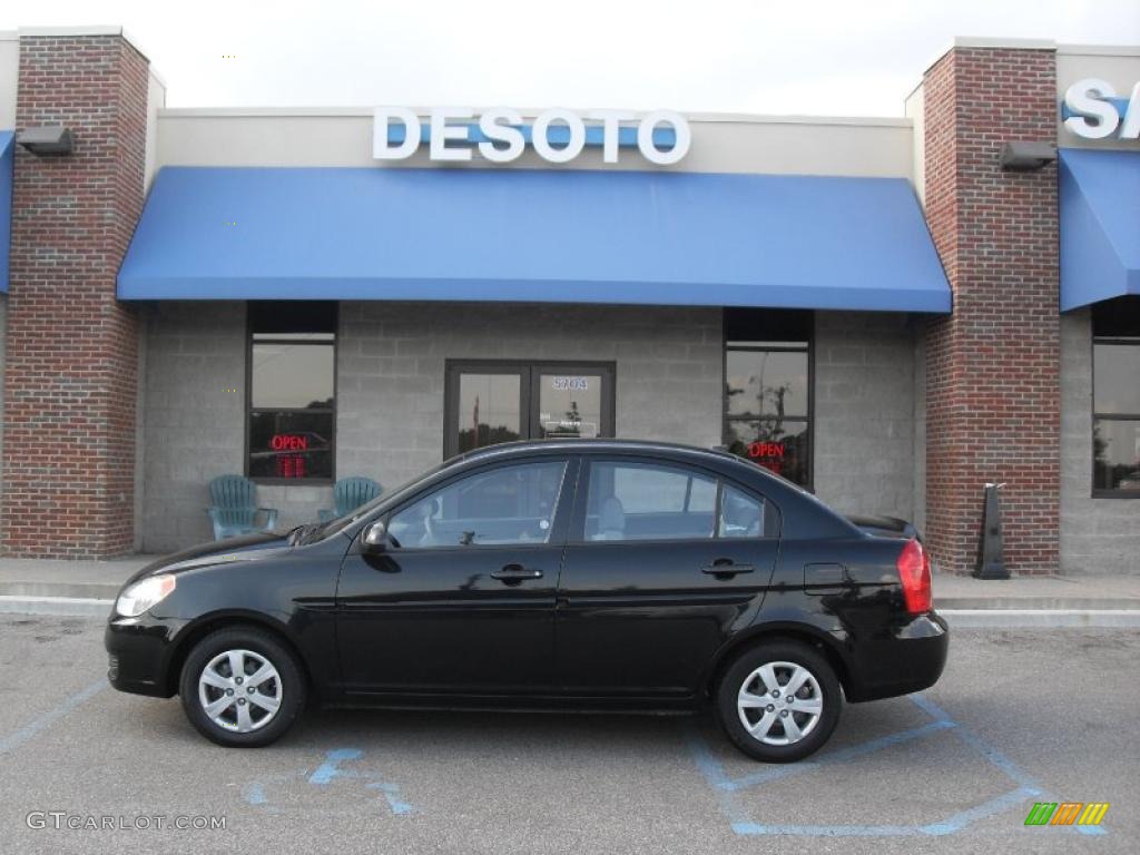 2009 Accent GLS 4 Door - Ebony Black / Gray photo #1