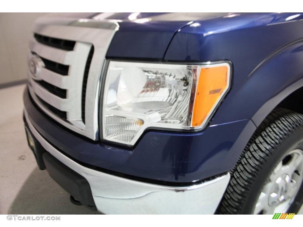 2010 F150 XLT SuperCrew 4x4 - Dark Blue Pearl Metallic / Medium Stone photo #42