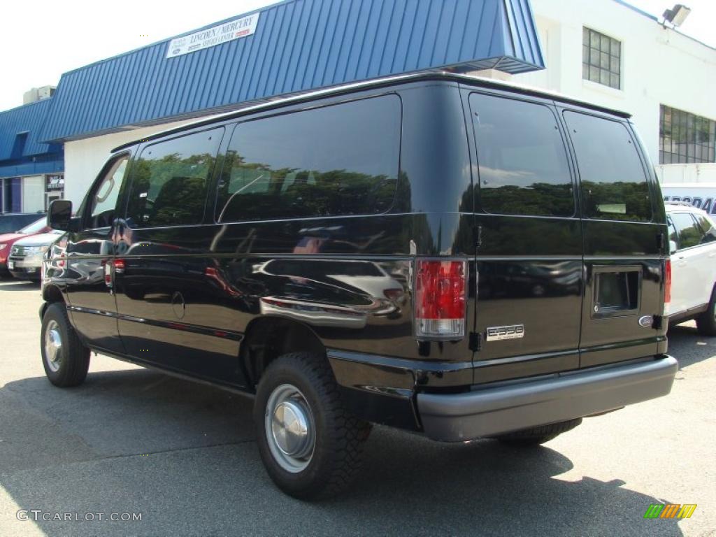 2006 E Series Van E350 XL Passenger - Black / Medium Flint Grey photo #6