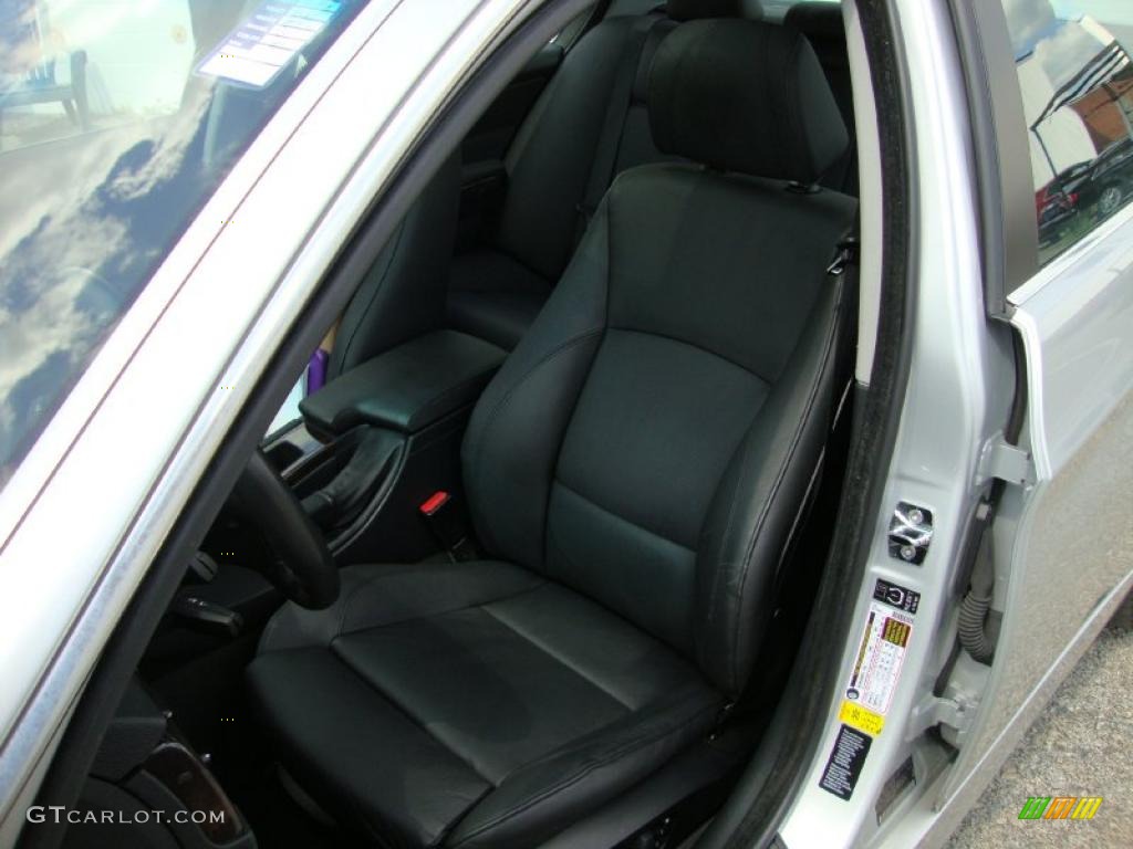2006 3 Series 330i Sedan - Titanium Silver Metallic / Black photo #18