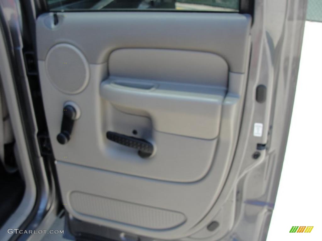 2004 Ram 1500 SLT Quad Cab - Graphite Metallic / Dark Slate Gray photo #25