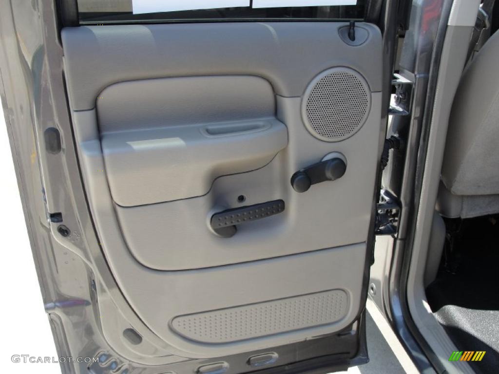2004 Ram 1500 SLT Quad Cab - Graphite Metallic / Dark Slate Gray photo #27