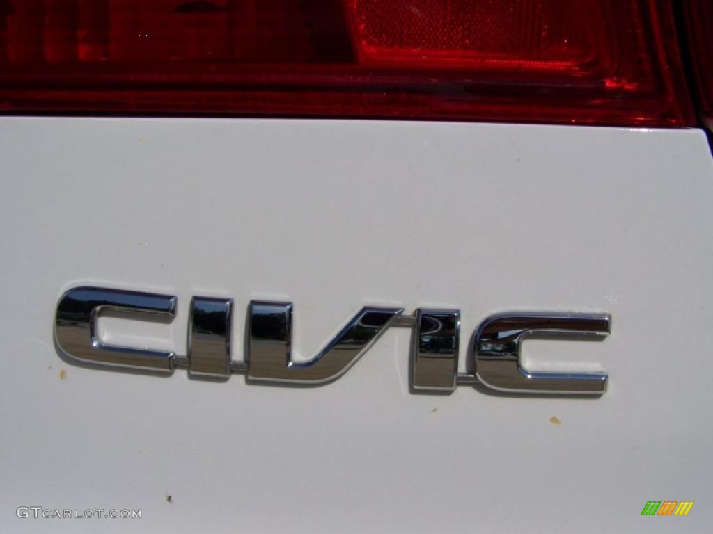 2002 Civic EX Sedan - Taffeta White / Beige photo #17