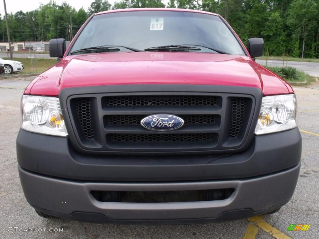 2006 F150 XL Regular Cab - Bright Red / Medium Flint photo #8