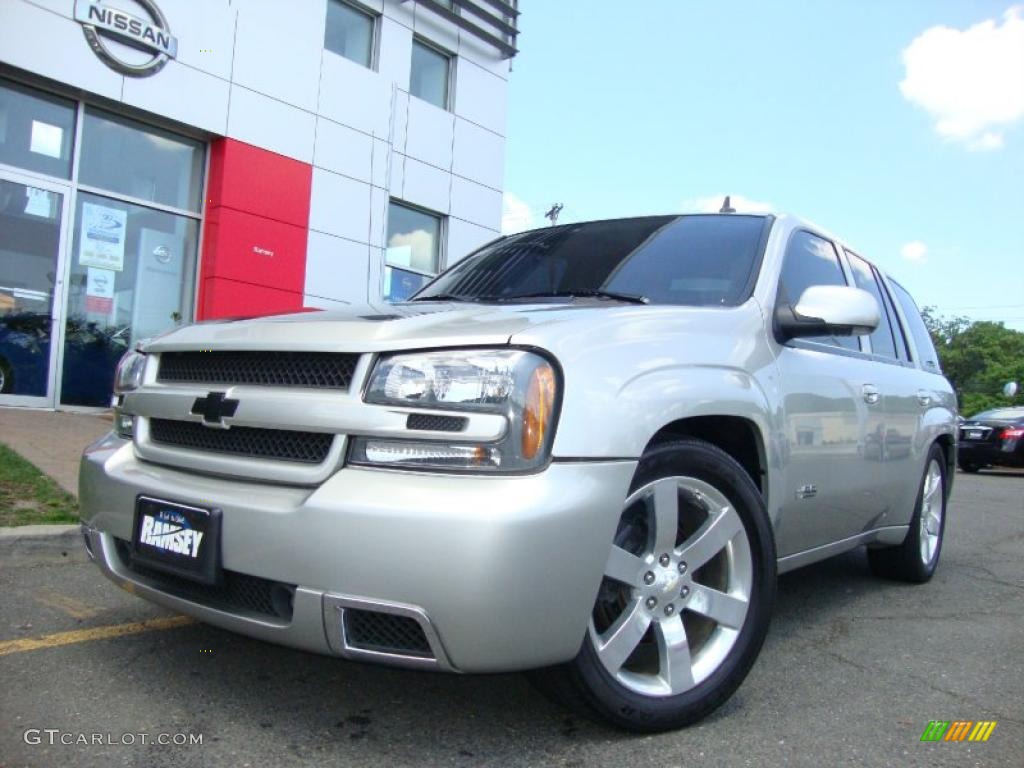 Silverstone Metallic Chevrolet TrailBlazer