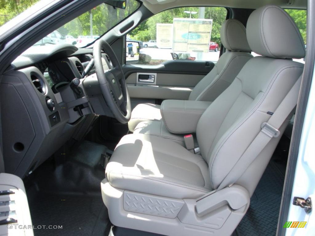 2010 F150 XLT SuperCrew - Oxford White / Medium Stone photo #5