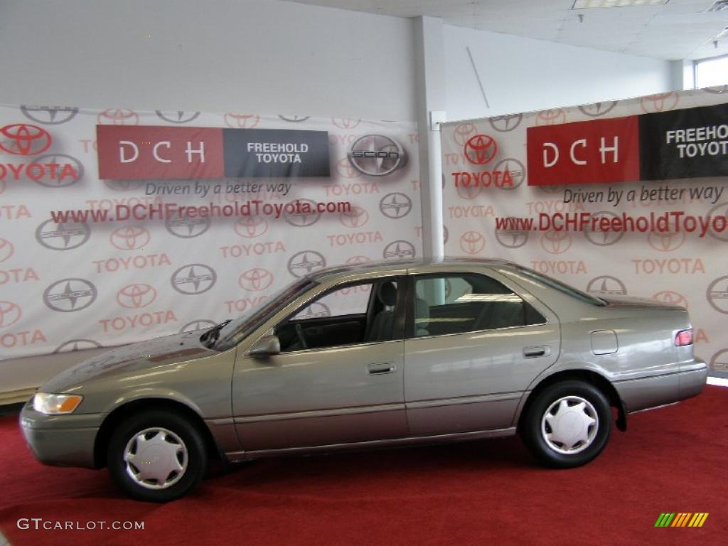 1999 Camry LE - Cashmere Beige Metallic / Gray photo #5