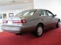 1999 Cashmere Beige Metallic Toyota Camry LE  photo #10