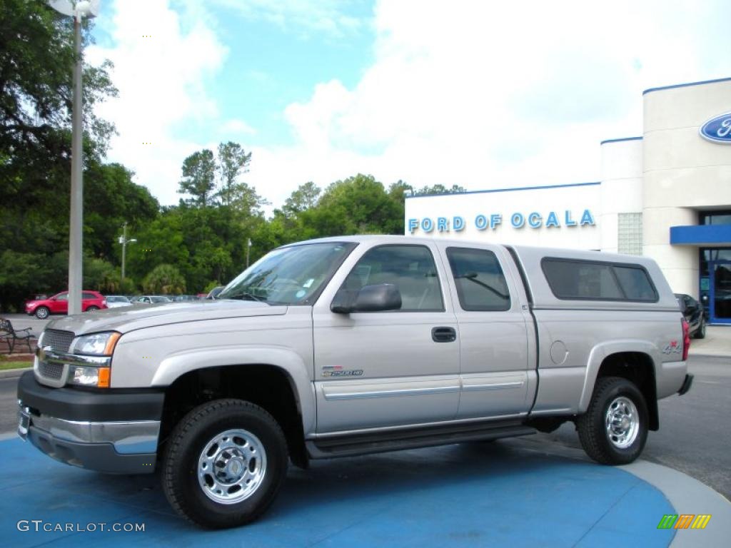 2004 Silverado 2500HD LS Extended Cab 4x4 - Silver Birch / Dark Charcoal photo #1