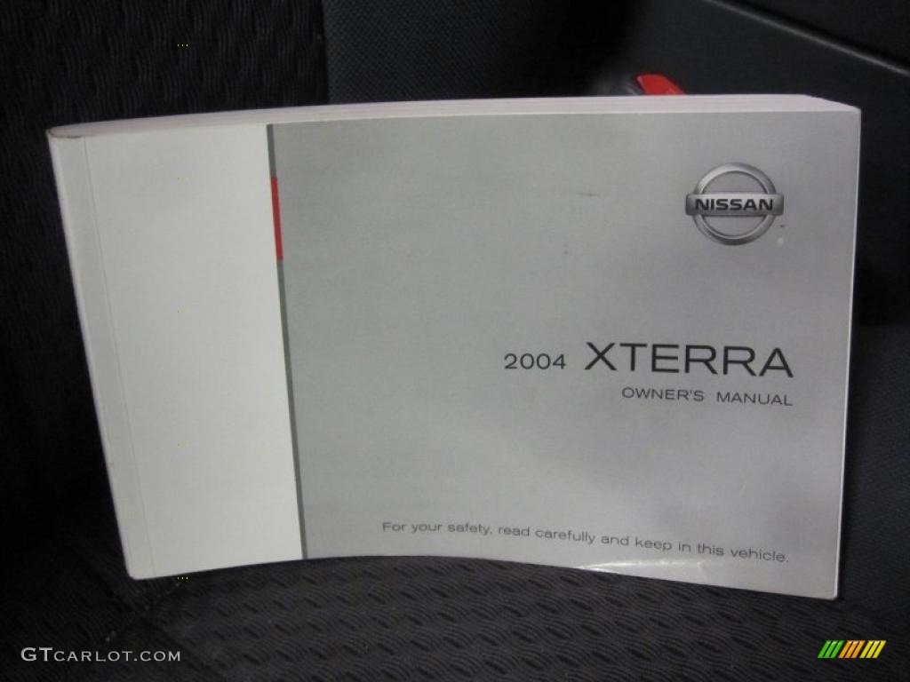 2004 Xterra XE 4x4 - Super Black / Charcoal photo #9