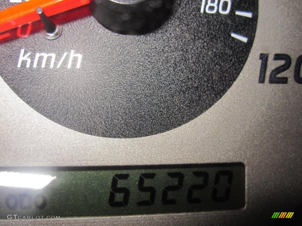 2004 Xterra XE 4x4 - Super Black / Charcoal photo #12