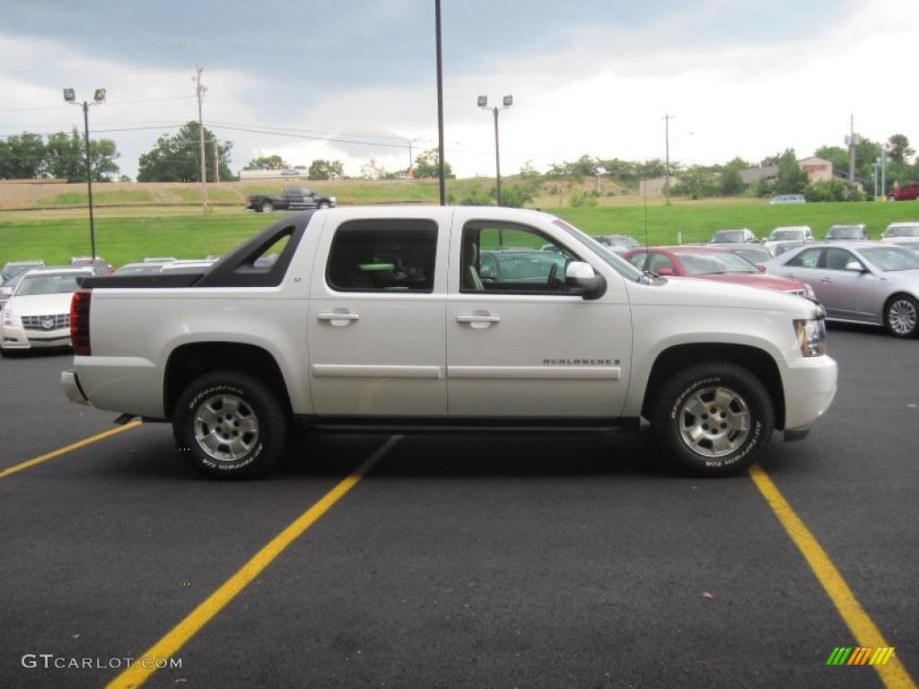 2007 Avalanche LT 4WD - Summit White / Light Titanium/Ebony photo #3