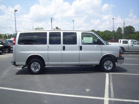 2010 GMC Savana Van LT 3500 Passenger Data, Info and Specs