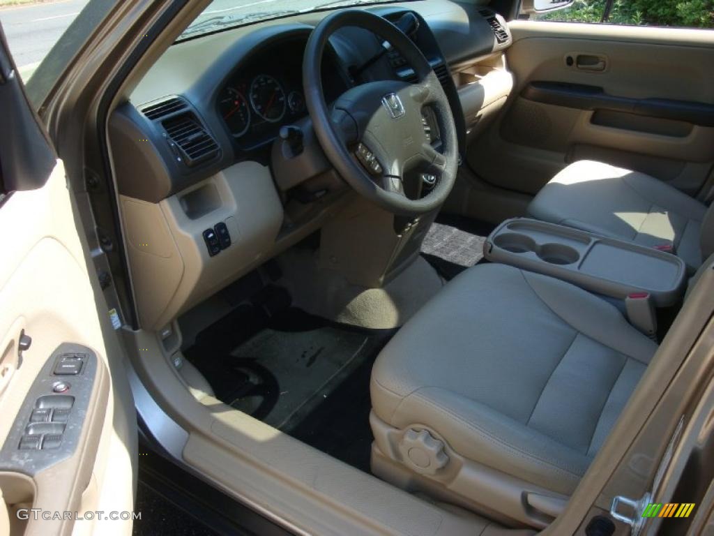 2005 CR-V Special Edition 4WD - Sahara Sand Metallic / Ivory photo #10