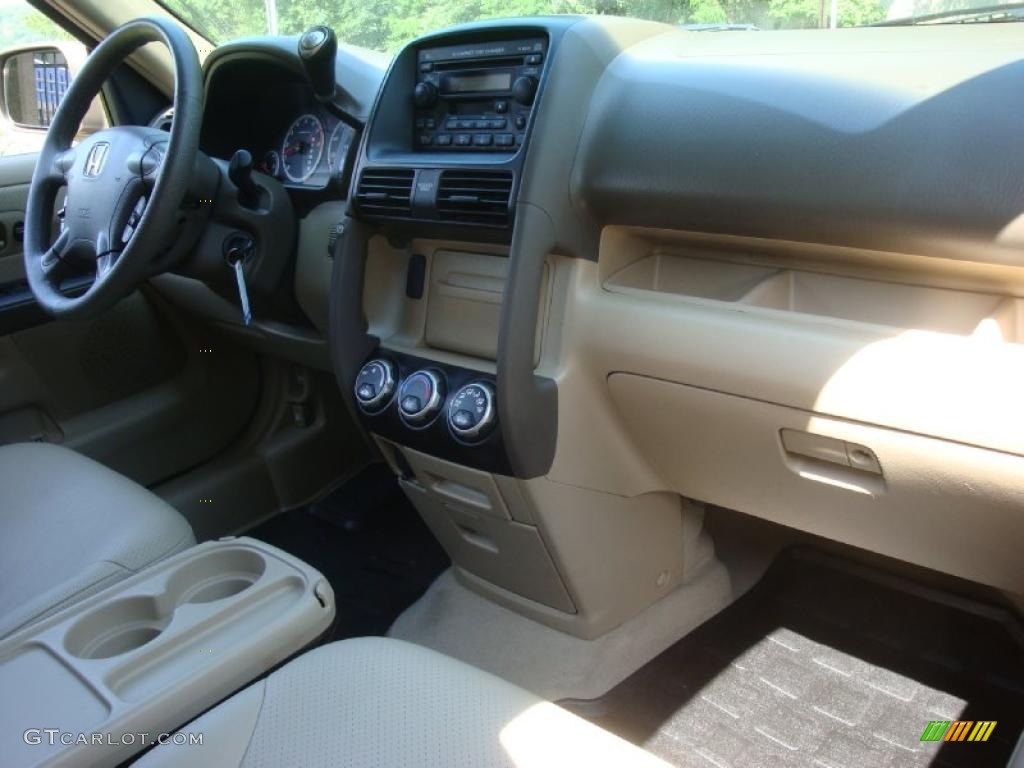 2005 CR-V Special Edition 4WD - Sahara Sand Metallic / Ivory photo #12