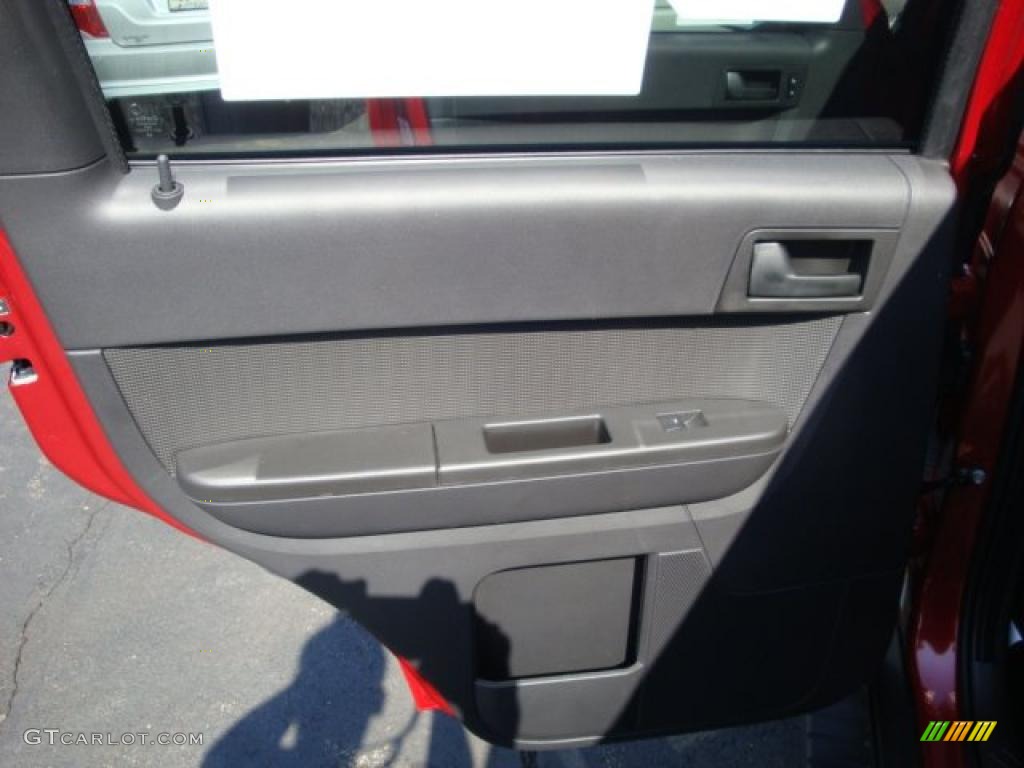 2010 Escape XLT 4WD - Sangria Red Metallic / Charcoal Black photo #15
