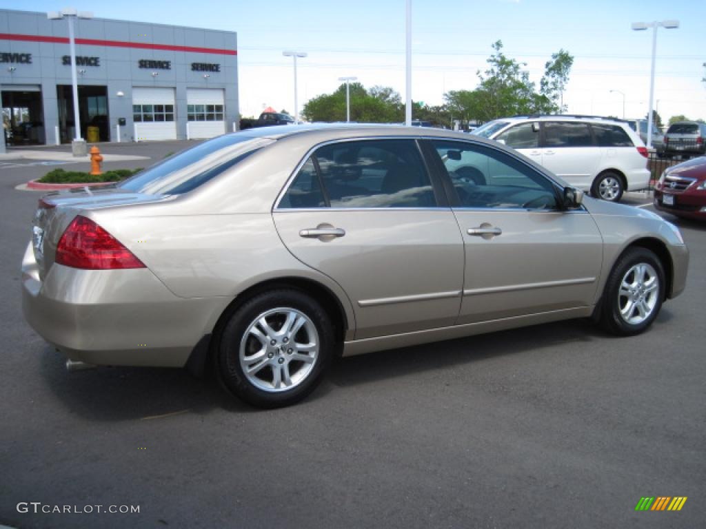 2006 Accord EX Sedan - Desert Mist Metallic / Ivory photo #2