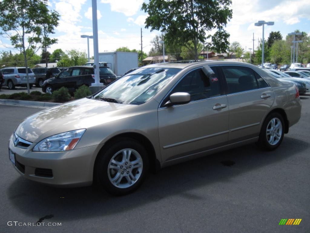 2006 Accord EX Sedan - Desert Mist Metallic / Ivory photo #5