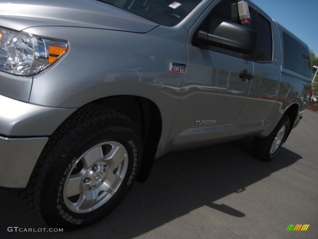 2008 Tundra SR5 TRD Double Cab 4x4 - Silver Sky Metallic / Graphite Gray photo #30