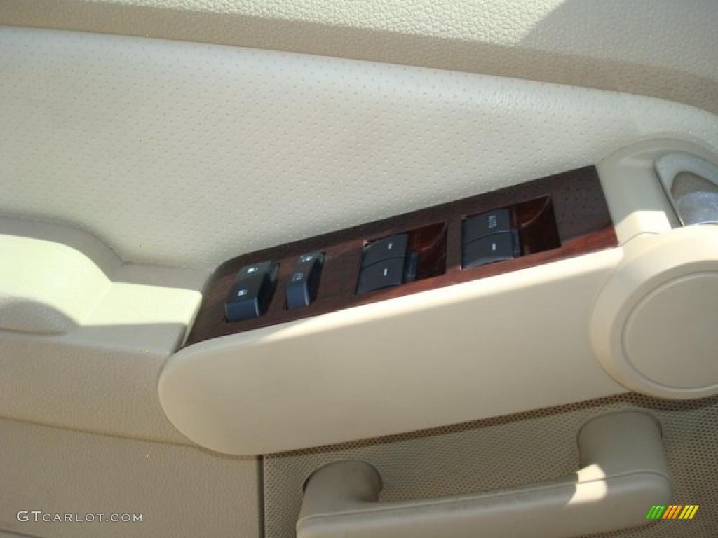 2006 Explorer Limited - Cashmere Tri-Coat / Camel photo #14